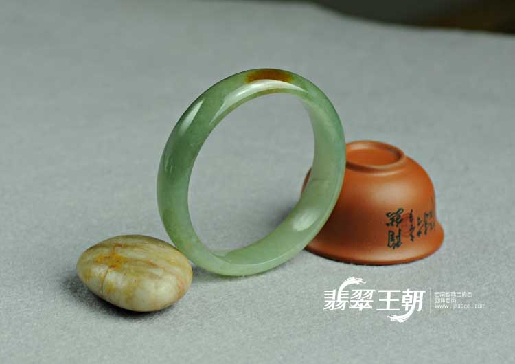 糯冰种黄翡缅甸翡翠手镯（58）