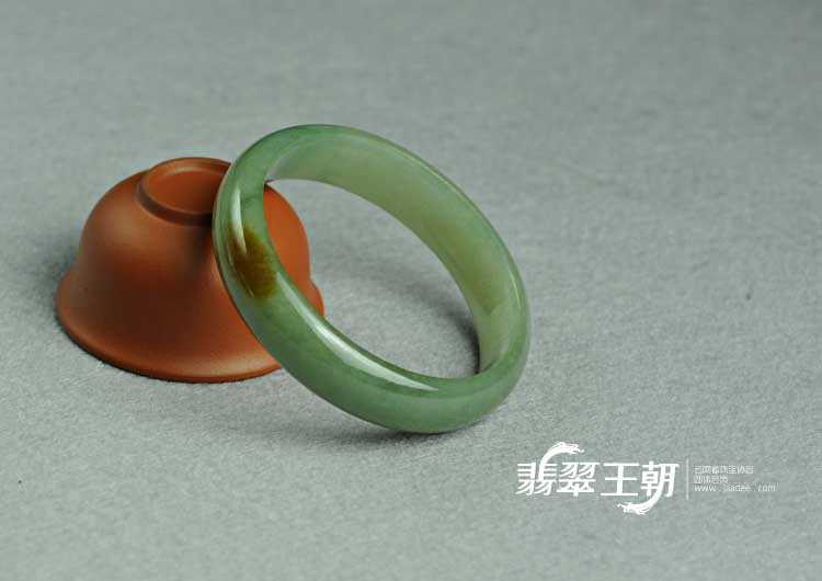 糯冰种黄翡缅甸翡翠手镯（58）