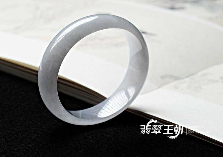 糯冰种紫罗兰缅甸翡翠贵妃镯（51.2—47）