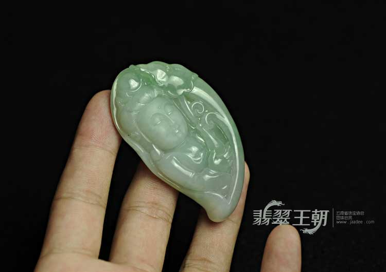 糯冰种晴水缅甸翡翠观音头挂件
