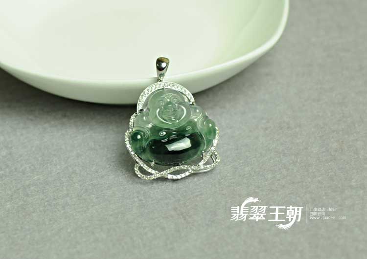 冰玻种油青缅甸翡翠镶白金玉佛挂件