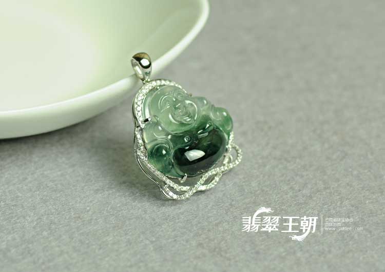 冰玻种油青缅甸翡翠镶白金玉佛挂件