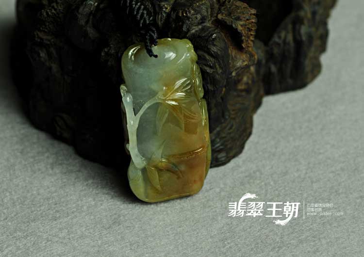 糯冰种黄翡缅甸翡翠节节高挂件