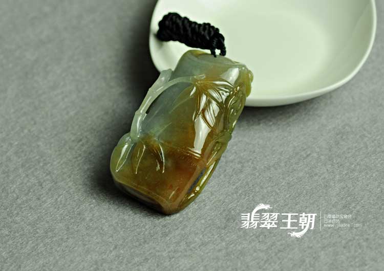 糯冰种黄翡缅甸翡翠节节高挂件
