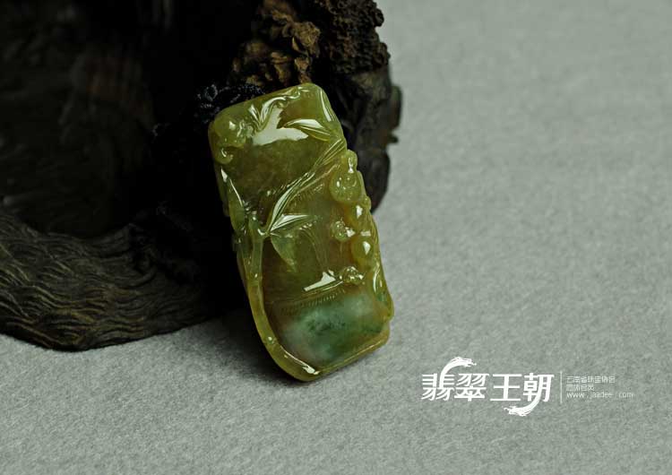 糯冰种黄翡缅甸翡翠节节高挂件