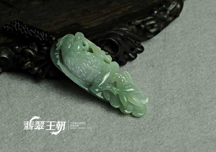 糯冰种晴水缅甸翡翠英明神武挂件