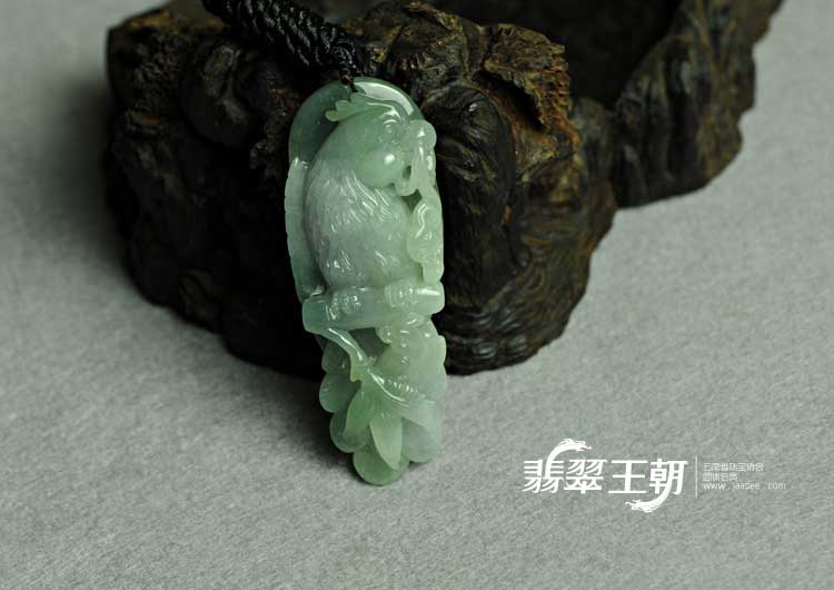 糯冰种晴水缅甸翡翠英明神武挂件