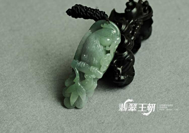 糯冰种晴水缅甸翡翠英明神武挂件
