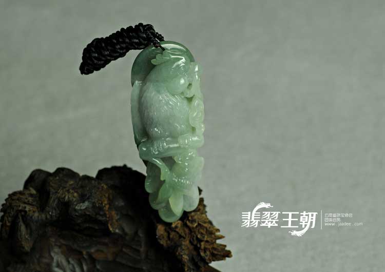 糯冰种晴水缅甸翡翠英明神武挂件