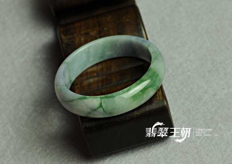 糯冰种紫罗兰飘花缅甸翡翠手镯（60mm)