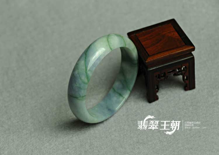 糯冰种紫罗兰飘花缅甸翡翠手镯（60mm)