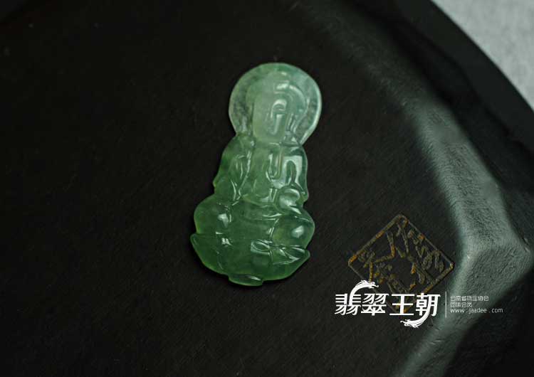 冰种晴水缅甸翡翠观音挂件