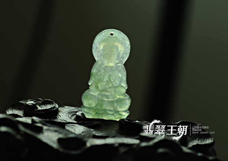 冰种晴水缅甸翡翠观音挂件