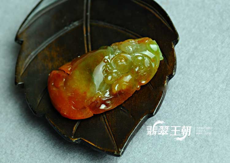 冰种红加绿缅甸翡翠英明神武挂件