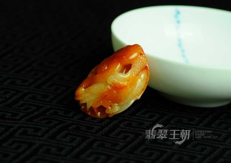 糯冰种红黄翡缅甸翡翠英明神武挂件
