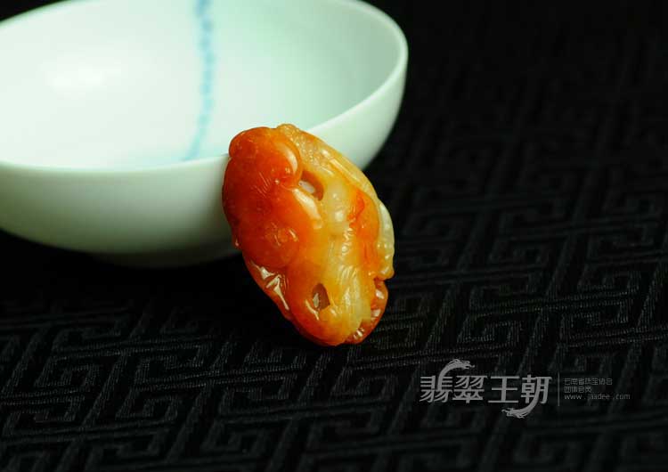 糯冰种红黄翡缅甸翡翠英明神武挂件