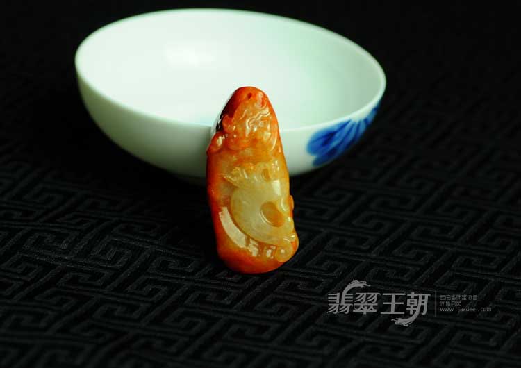 糯冰种红黄翡缅甸翡翠龙凤挂件