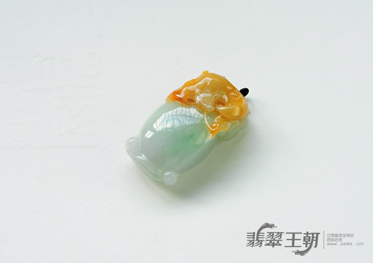 糯冰种黄翡缅甸翡翠福寿平安挂件