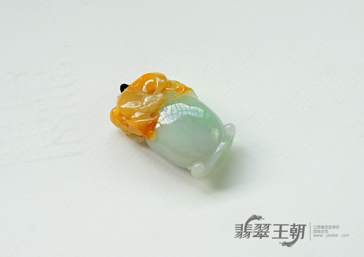 糯冰种黄翡缅甸翡翠福寿平安挂件
