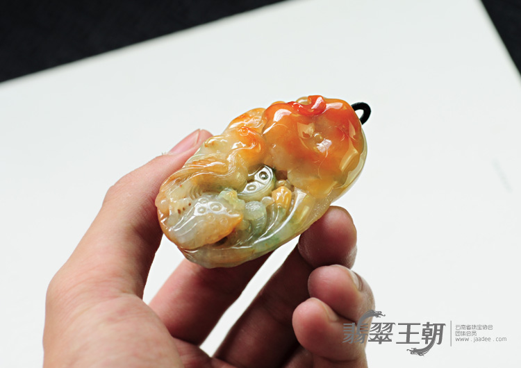糯冰种红黄翡飘花缅甸翡翠一路连科挂件