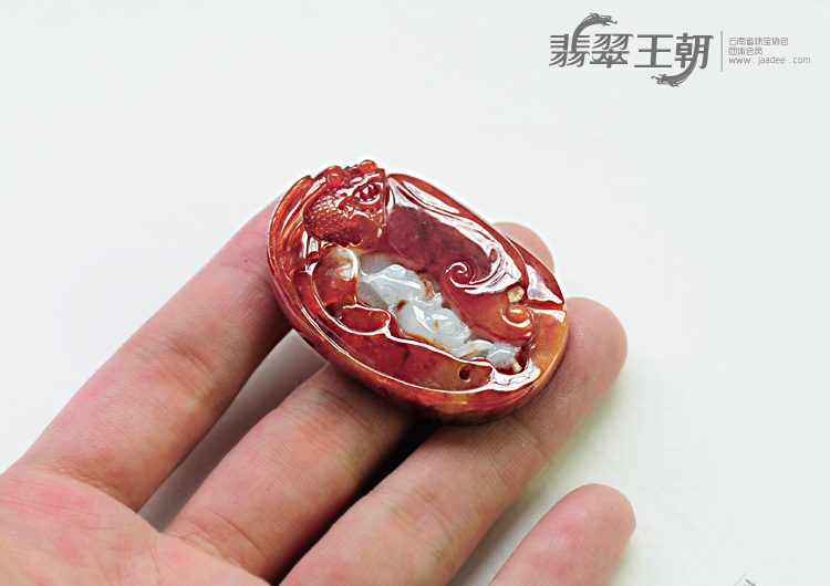 糯冰种红翡缅甸翡翠望子成龙挂件