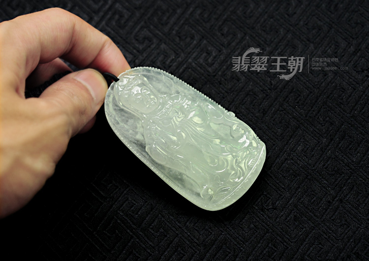 冰种缅甸翡翠观音挂件