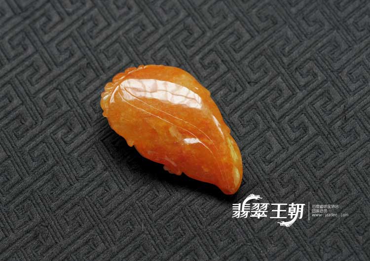 糯冰种红黄翡缅甸翡翠大展宏图挂件