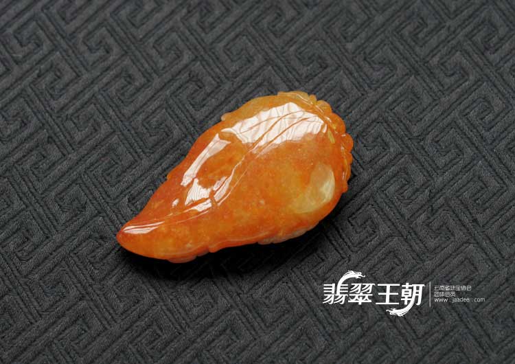 糯冰种红黄翡缅甸翡翠大展宏图挂件