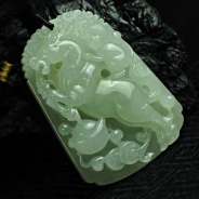 糯冰种晴水缅甸翡翠马上封侯挂件