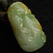 糯冰种黄翡飘花缅甸翡翠英明神武挂件