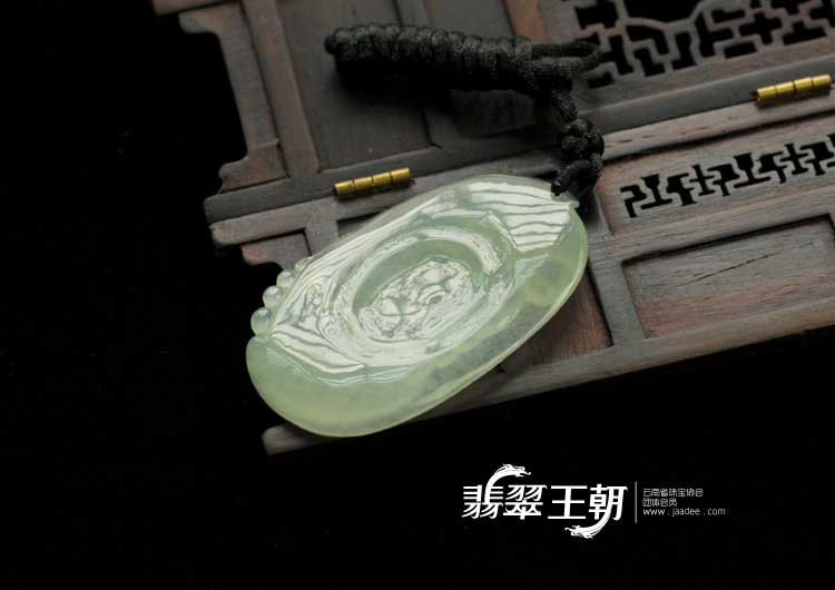 冰种晴水缅甸翡翠观音头挂件