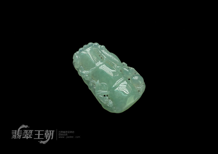 冰种晴水缅甸翡翠节节高挂件