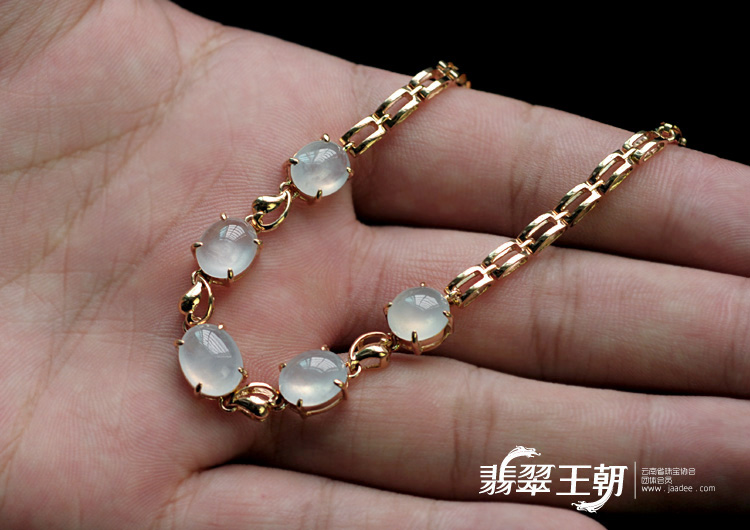 冰玻种强莹光缅甸翡翠包玫瑰金镶真钻手链（5颗）