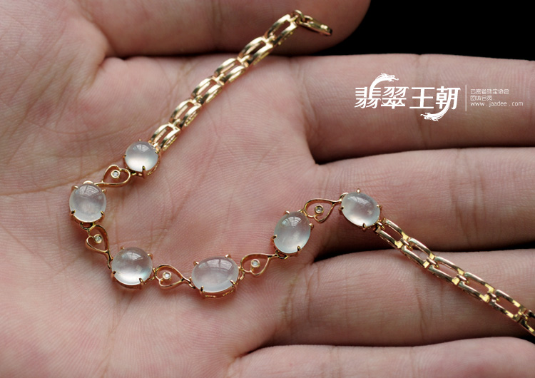 冰玻种强莹光缅甸翡翠包玫瑰金镶真钻手链（6颗）