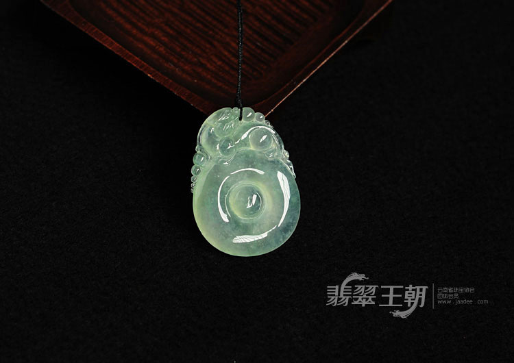 冰种晴水缅甸翡翠招财进宝挂件