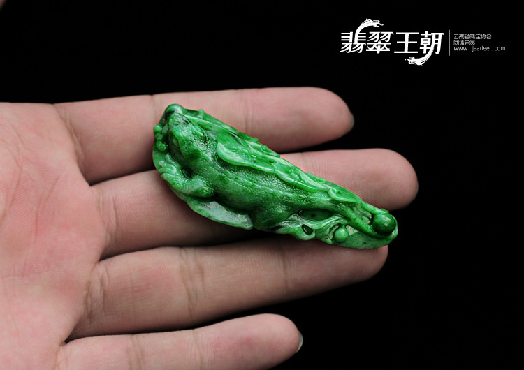 细糯种瓜青绿缅甸翡翠今非昔比挂件