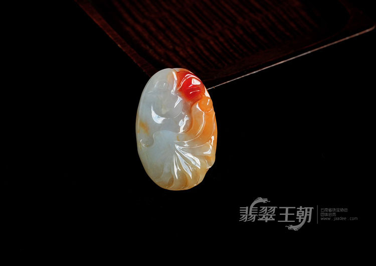 糯冰种红黄翡缅甸翡翠鹦鹉兽挂件