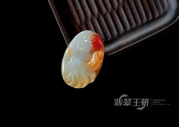 糯冰种红黄翡缅甸翡翠鹦鹉兽挂件