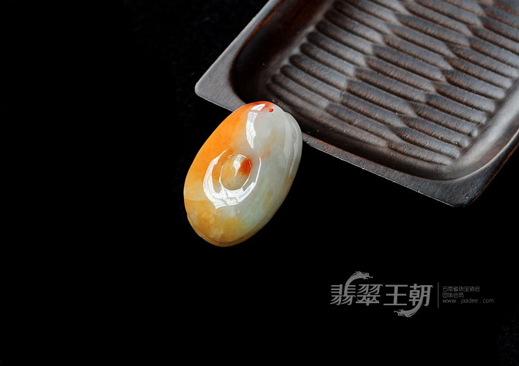 糯冰种红黄翡缅甸翡翠鹦鹉兽挂件