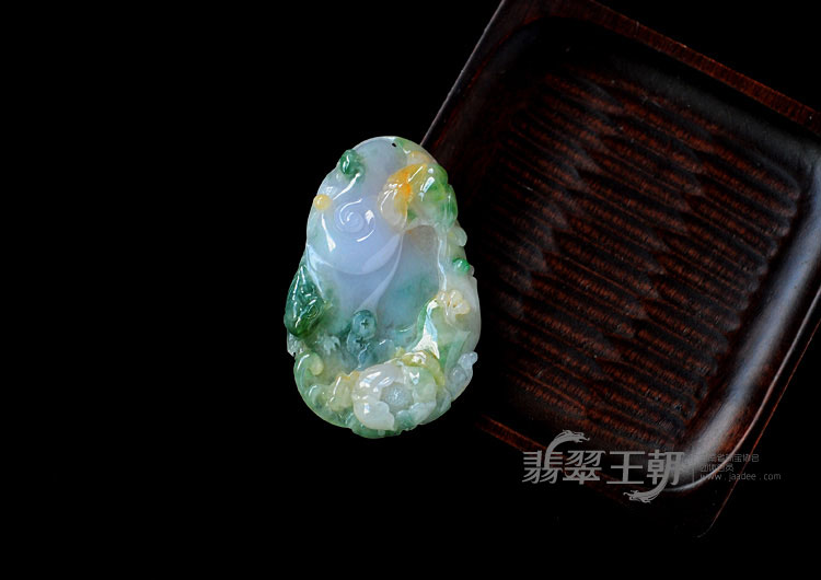 糯冰种四彩缅甸翡翠富贵花开挂件