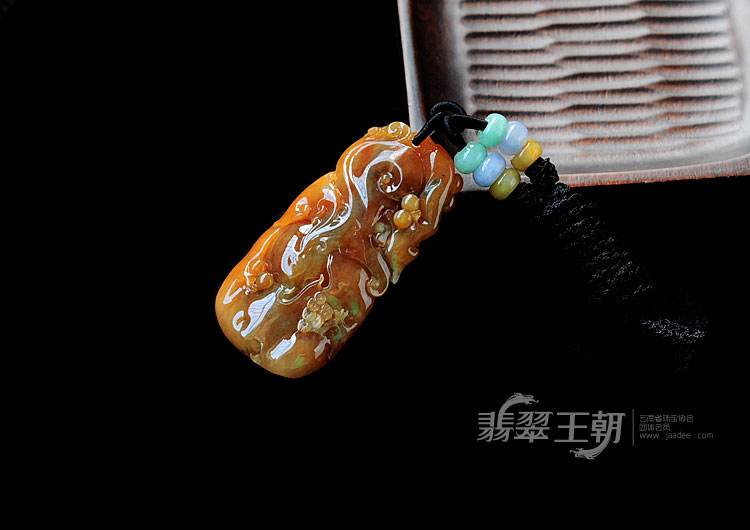 糯冰种红黄翡飘花缅甸翡翠英明神武挂件