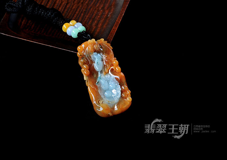 糯冰种红黄翡飘花缅甸翡翠英明神武挂件