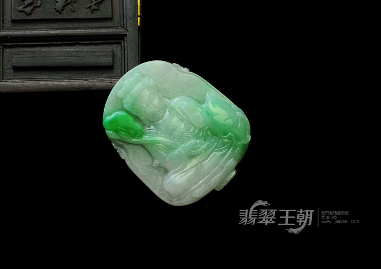 糯冰种飘翠缅甸翡翠观音挂件