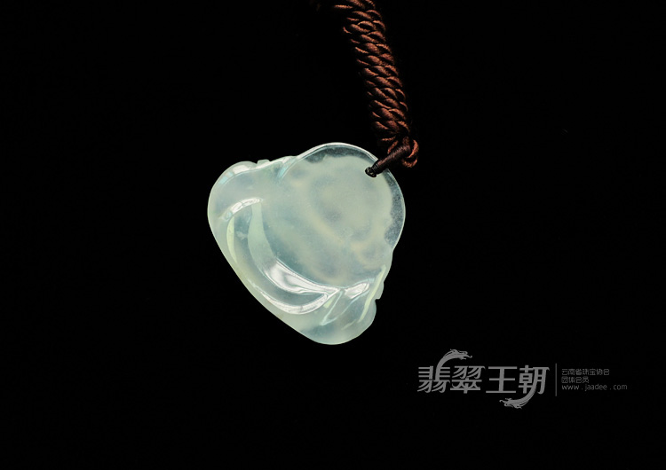 冰种淡晴水缅甸翡翠玉佛挂件