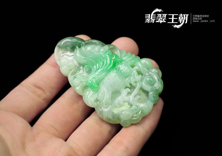 糯冰种飘翠缅甸翡翠辈辈英雄挂件