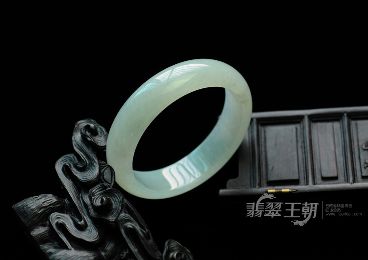 冰种晴水缅甸翡翠手镯（55.5mm）