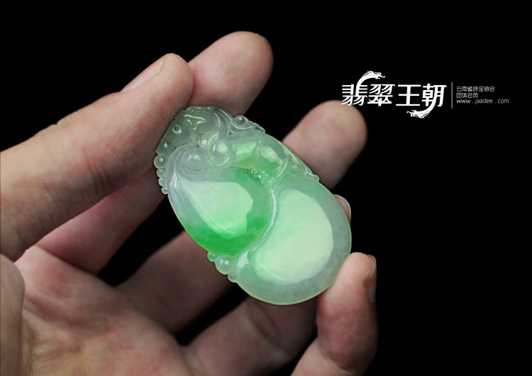 糯冰种翠色缅甸翡翠福禄寿挂件