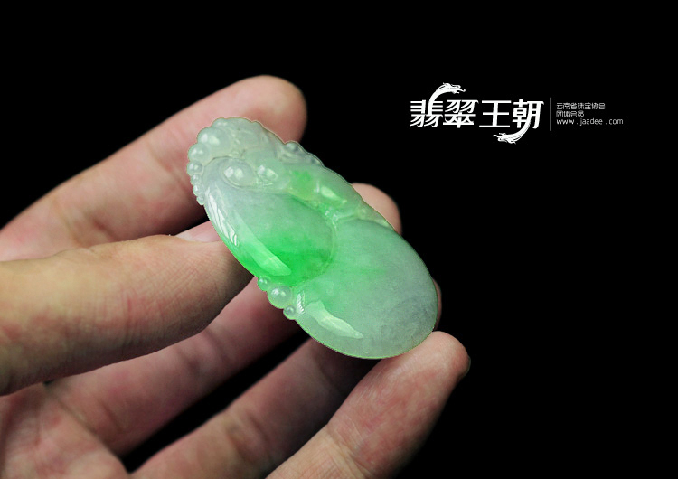 糯冰种翠色缅甸翡翠福禄寿挂件