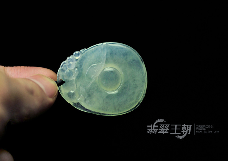 冰种缅甸翡翠福在眼前挂件