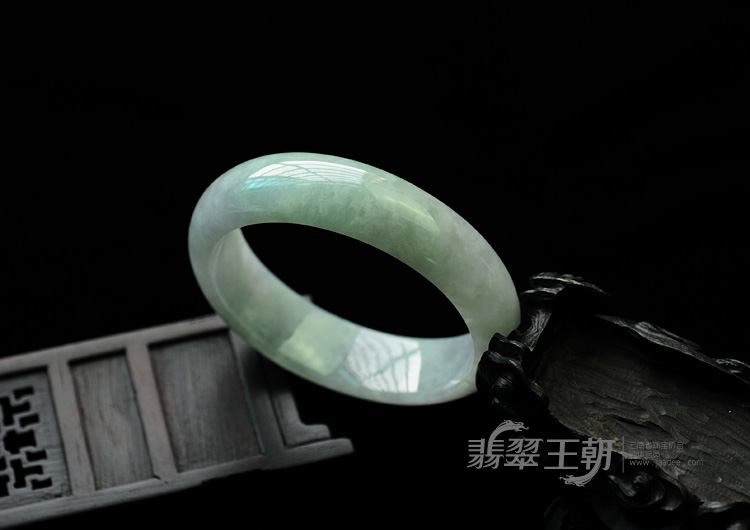 糯冰种紫罗兰飘翠缅甸翡翠手镯（57.4mm）